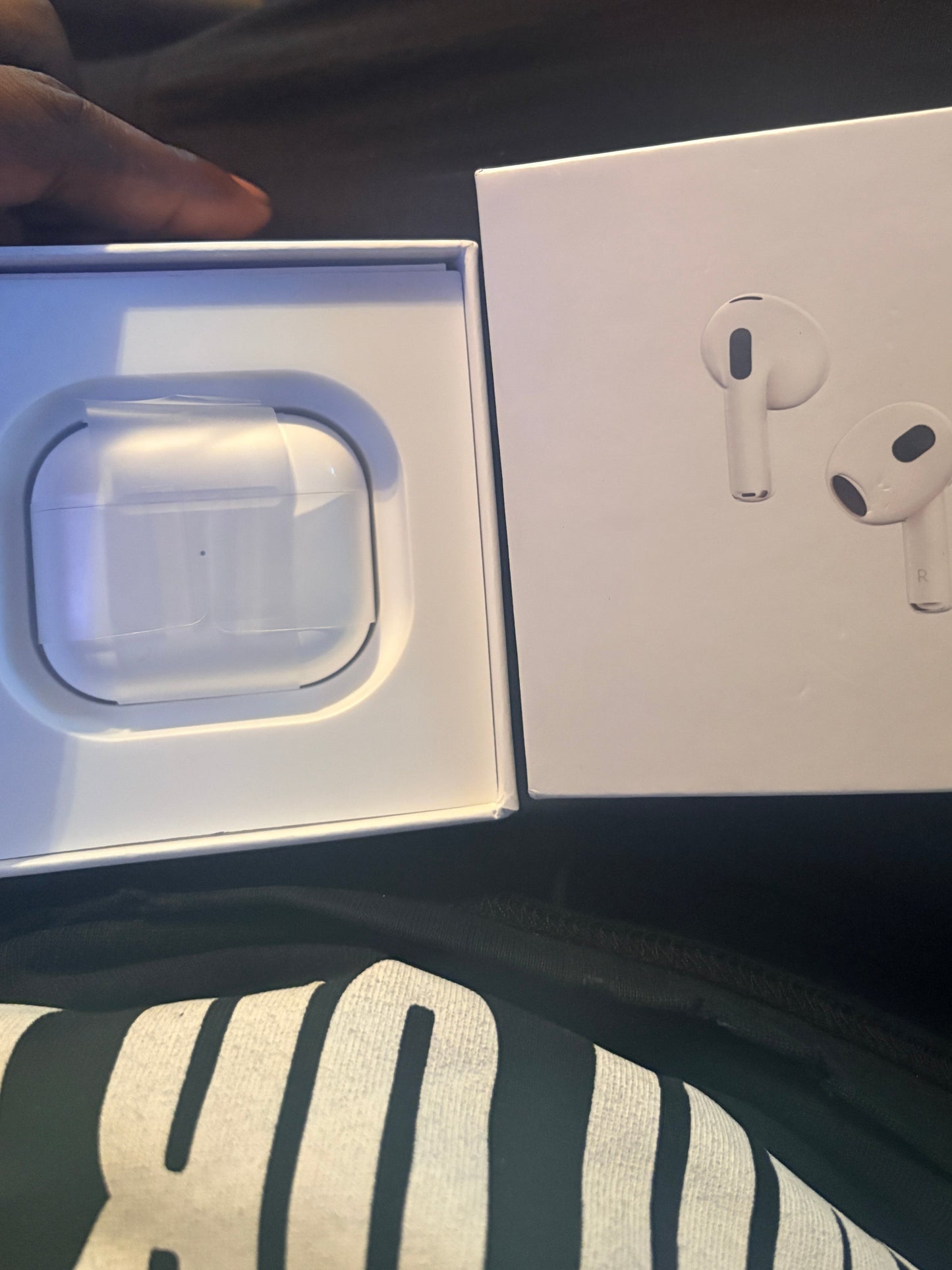 AirPods generation 3